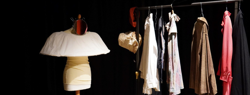 SEI PERSONAGGI IN CERCA D'AUTORE